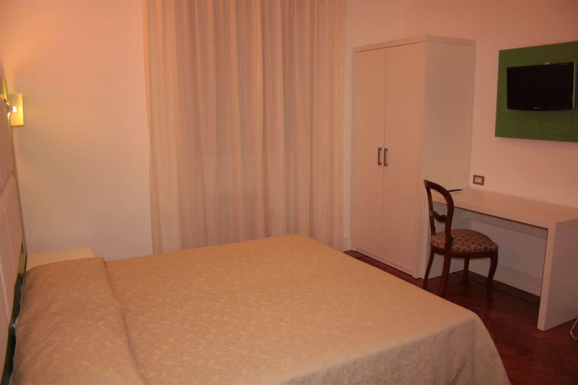 Hotel Da Cesare Stresa Exterior foto